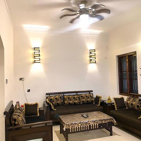 "Radhas" 4Br Villa In Gated Spring Field Community, Каннур Екстер'єр фото