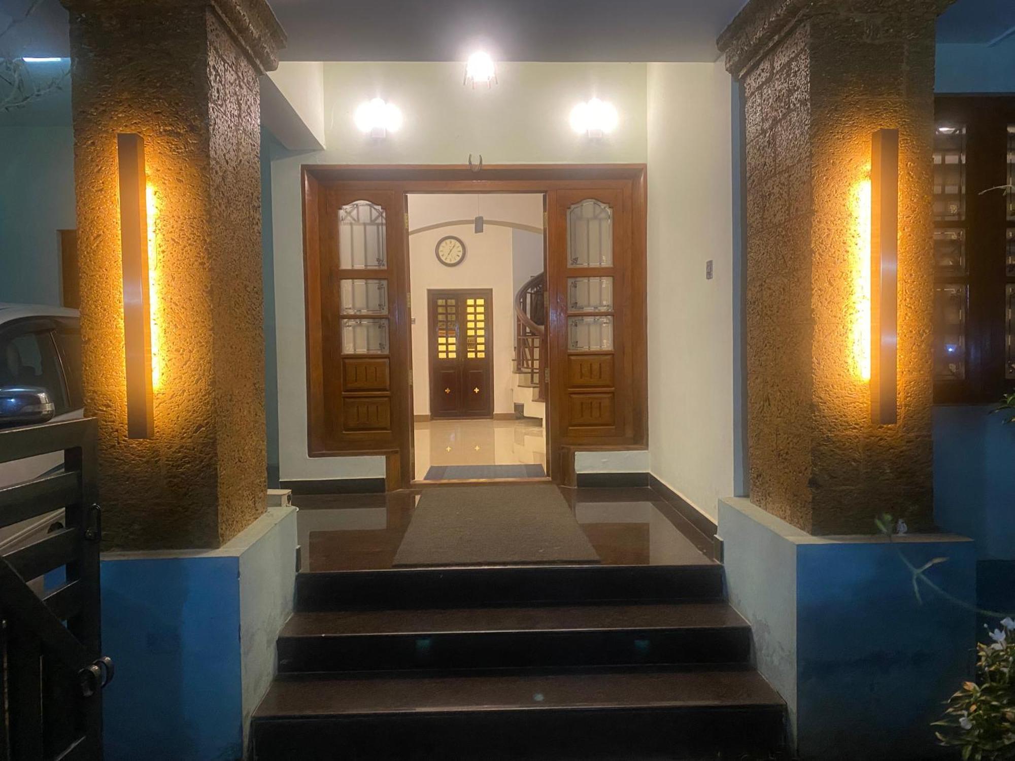 "Radhas" 4Br Villa In Gated Spring Field Community, Каннур Екстер'єр фото
