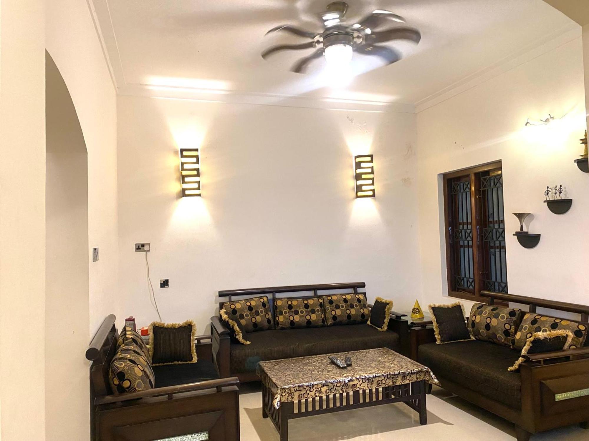 "Radhas" 4Br Villa In Gated Spring Field Community, Каннур Екстер'єр фото